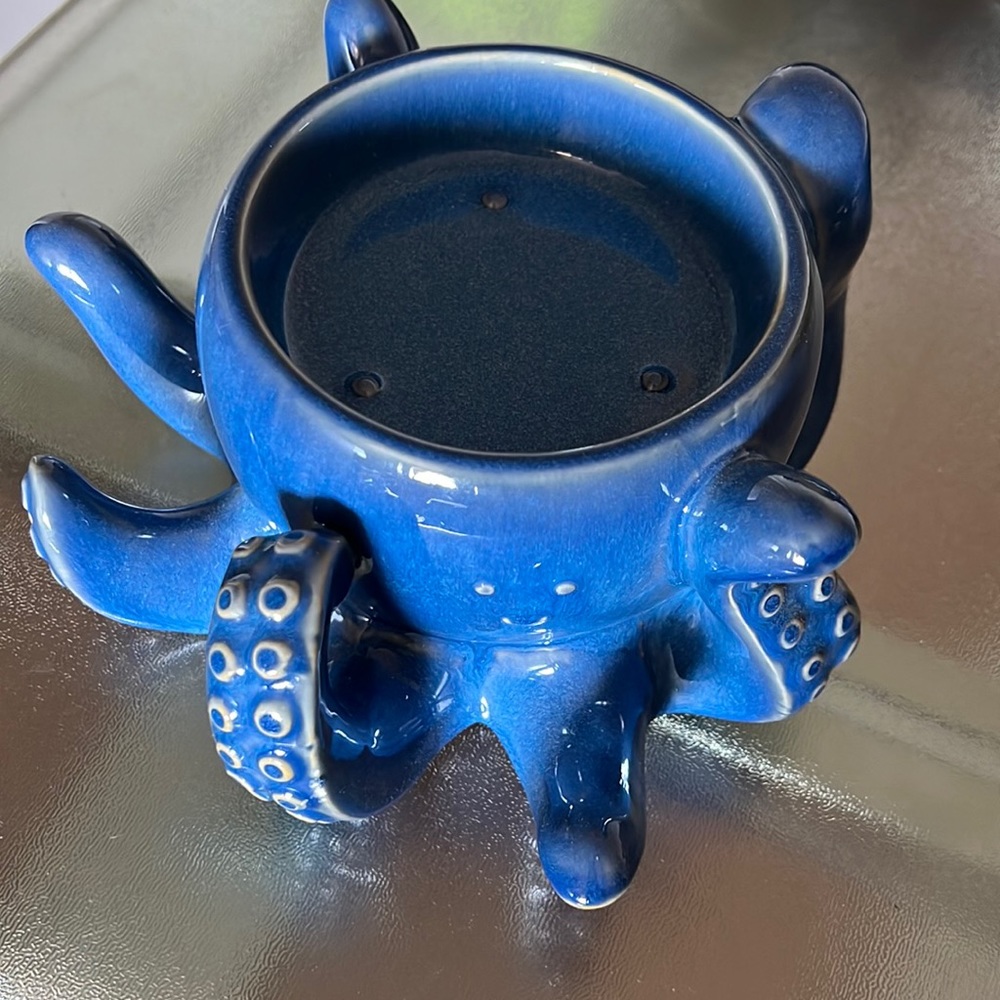 Bath and body works octopus candle holder